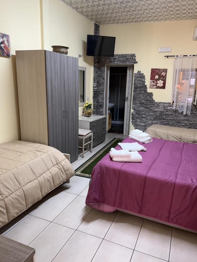 Apartment Golden Dreams เรจโจ ดี คาลาเบีย ภายนอก รูปภาพ